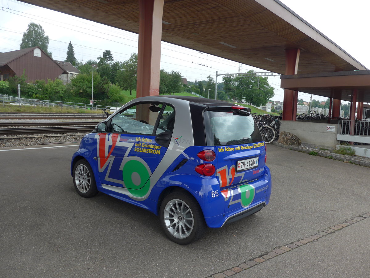 (181'972) - VZO Grningen - Nr. 85/ZH 41'404 - Smart am 10. Juli 2017 beim Bahnhof Wetzikon