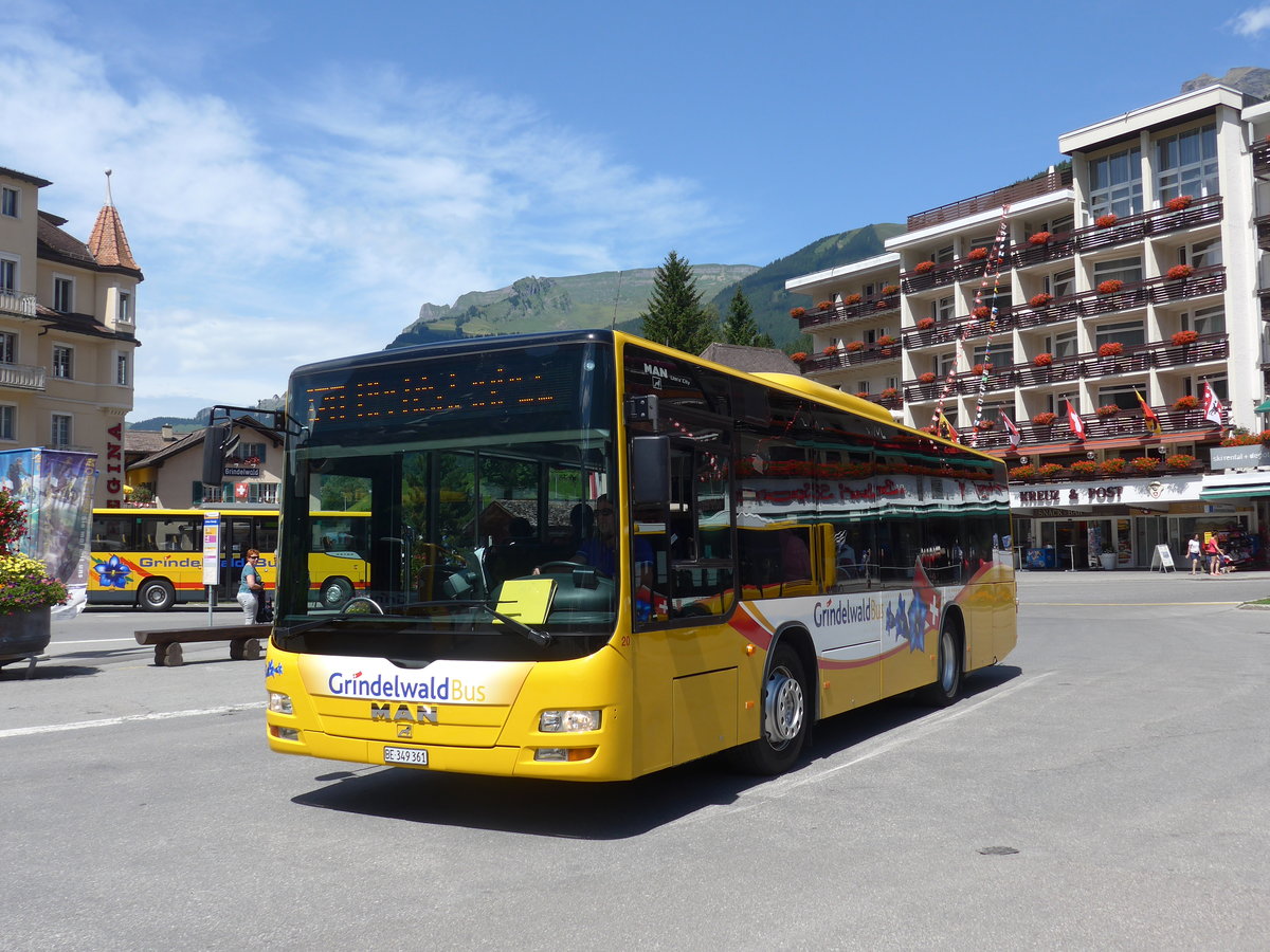 (182'363) - AVG Grindelwald - Nr. 20/BE 349'361 - MAN/Gppel am 30. Juli 2017 beim Bahnhof Grindelwald