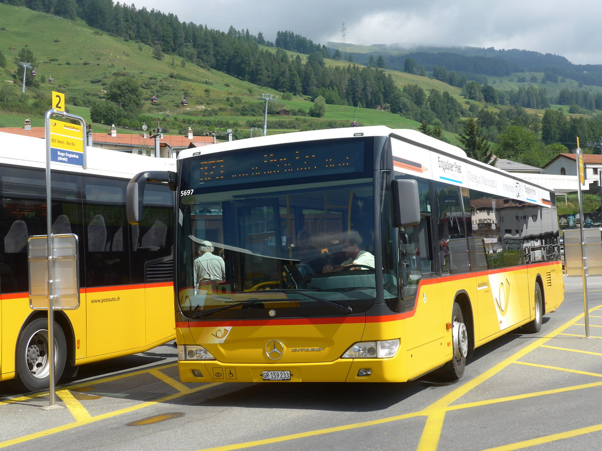 (182'719) - PostAuto Graubnden - GR 159'233 - Mercedes am 5. August 2017 beim Bahnhof Scuol-Tarasp