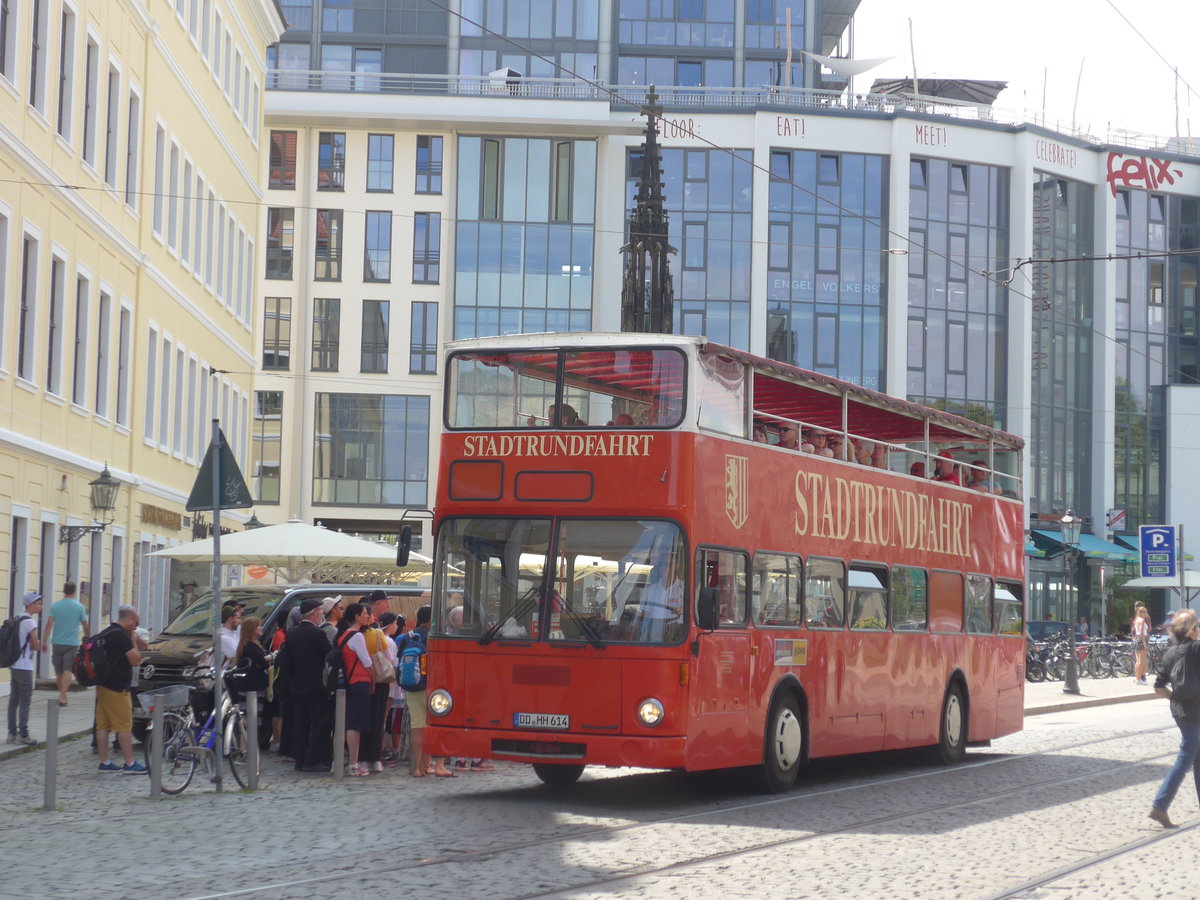 (182'890) - Die roten Doppeldecker, Dresden - DD-HH 614 - MAN am 8. August 2017 in Dresden, Sophienstrasse