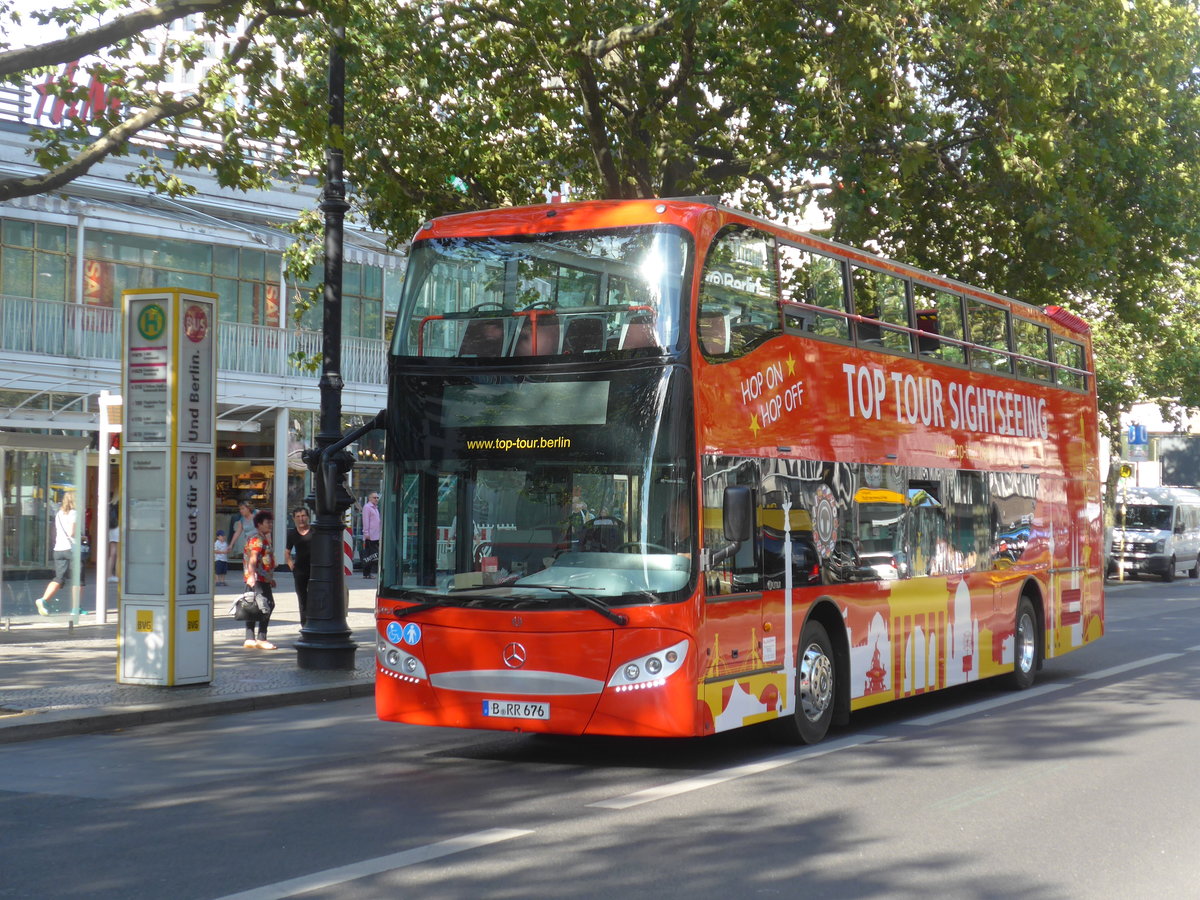 (183'244) - Top Tour, Berlin - B-RR 676 - Mercedes/UNVI am 9. August 2017 in Berlin, Kurfrstendamm