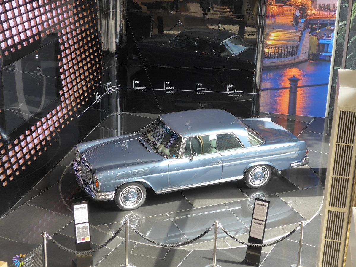 (183'311) - Mercedes 280 SL am 10. August 2017 in Berlin