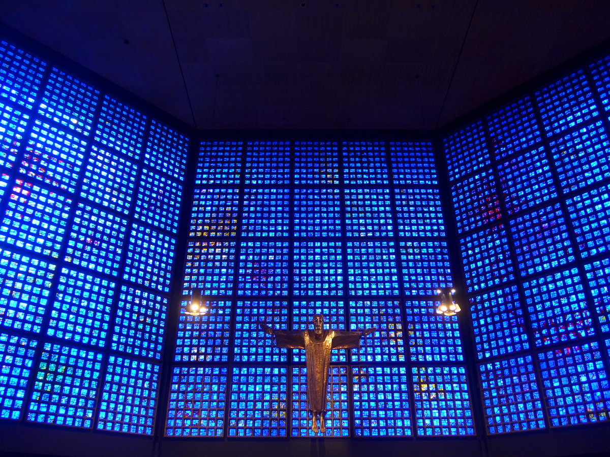 (183'479) - Innenraum in der neuen Kirche bei der Kaiser-Wilhelm-Gedchtniskirche am 11. August 2017 in Berlin