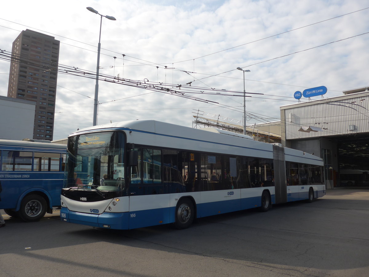 (183'667) - VBZ Zrich - Nr. 166 - Hess/Hess Gelenktrolleybus am 20. August 2017 in Zrich, Garage Hardau