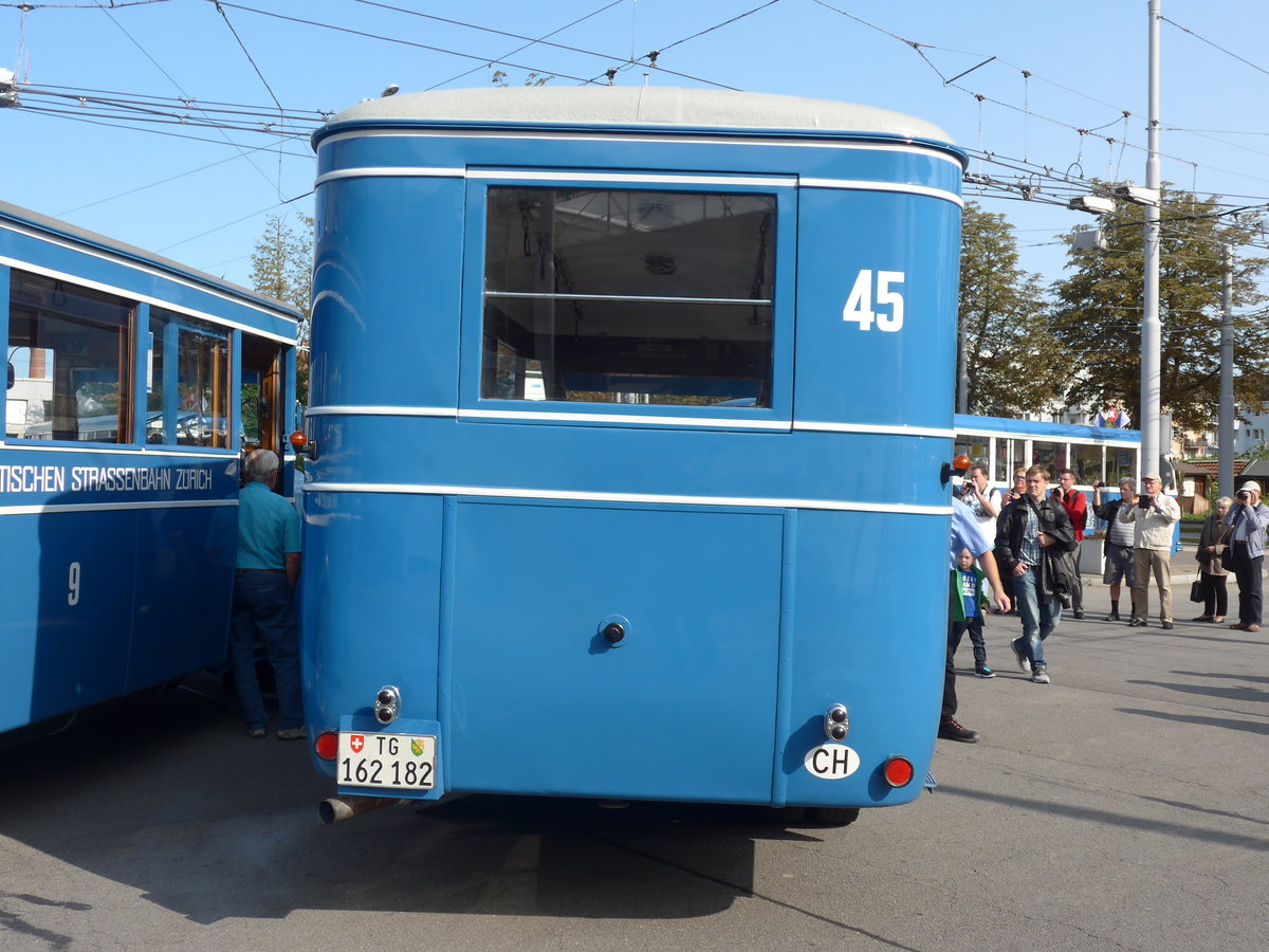 (183'695) - Oldtimer Club Saurer, Arbon - Nr. 45/TG 162'182 - Saurer/Tscher (ex VBZ Zrich Nr. 45; ex Firma in Spreitenbach; ex VBZ Zrich Nr. 245; ex VBZ Zrich Nr. 45) am 20. August 2017 in Zrich, Garage Hardau