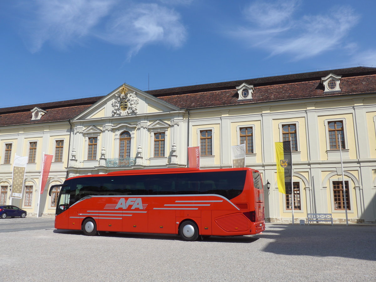 (183'831) - Aus der Schweiz: AFA Adelboden - Nr. 15/BE 26'702 - Setra am 22. August 2017 in Ludwigsburg, Schloss