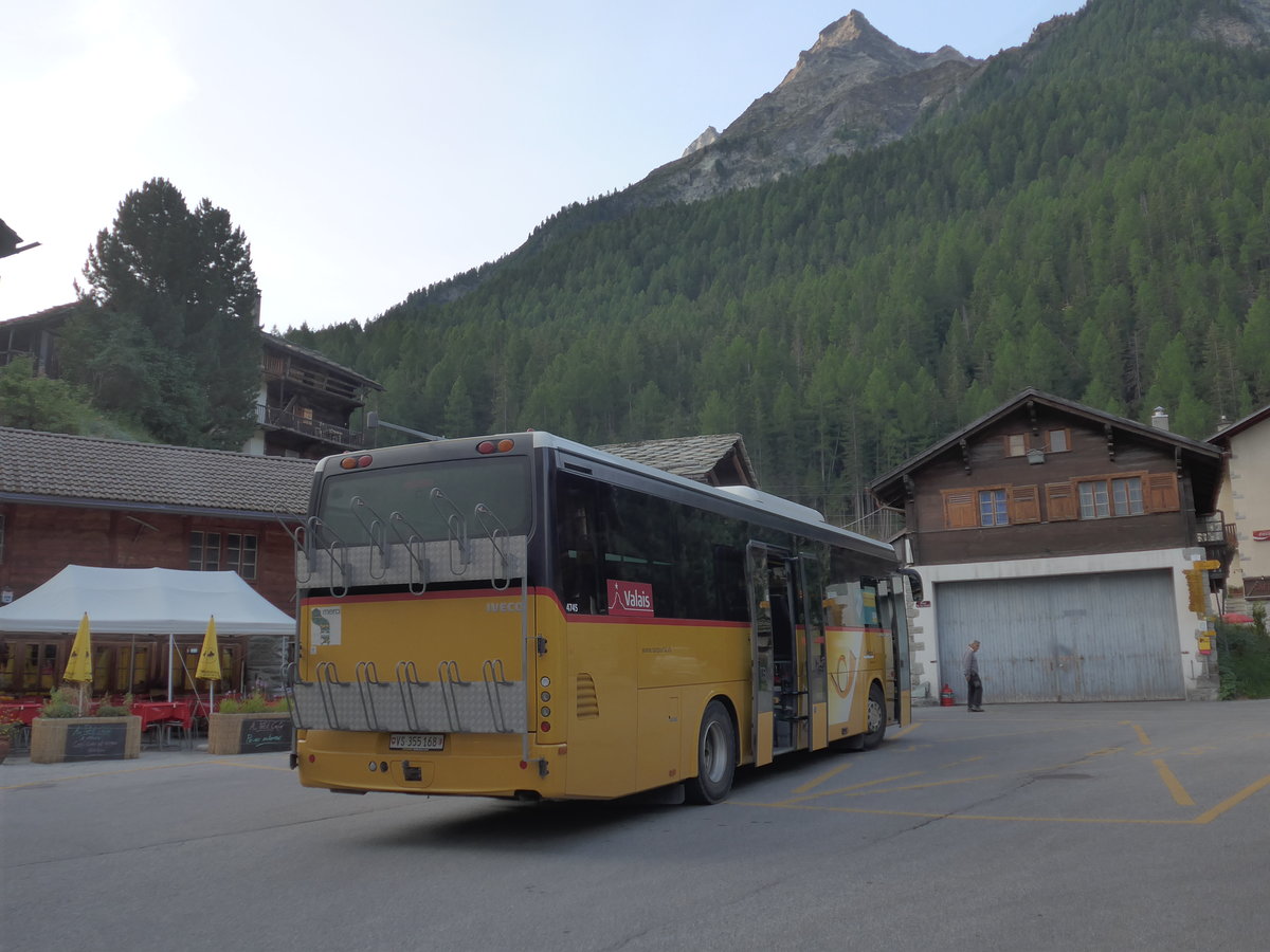 (184'097) - PostAuto Wallis - Nr. 6/VS 355'168 - Irisbus am 25. August 2017 in Les Haudres, Post