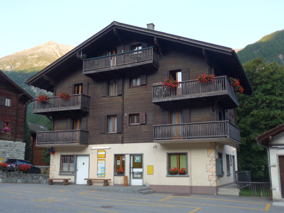 (184'107) - Die Post am 25. August 2017 in Les Haudres