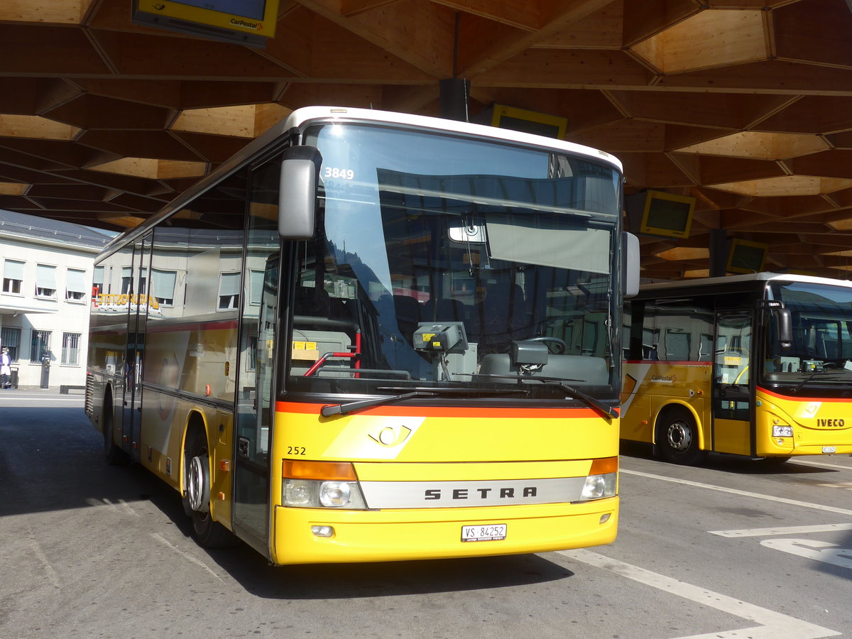 (184'148) - Buchard, Leytron - Nr. 252/VS 84'252 - Setra (ex Rey, Ayent; ex Buchard, Leytron) am 25. August 2017 beim Bahnhof Sion