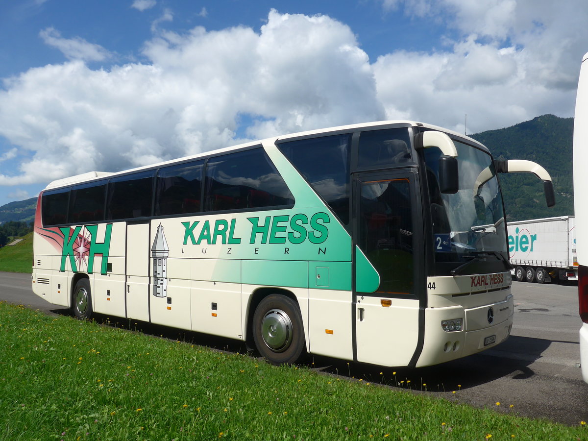 (184'572) - Hess K., Luzern - Nr. 44/LU 15'504 - Mercedes am 3. September 2017 bei Wilderswil