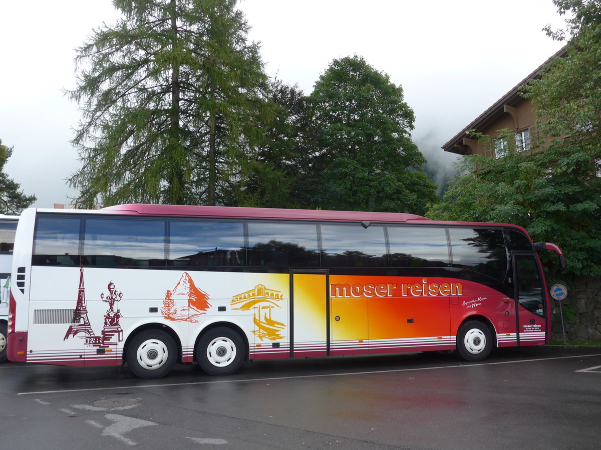 (184'728) - Moser, Flaach - Nr. 11/ZH 128'862 - Volvo am 10. September 2017 in Fleli-Ranft, Dorf