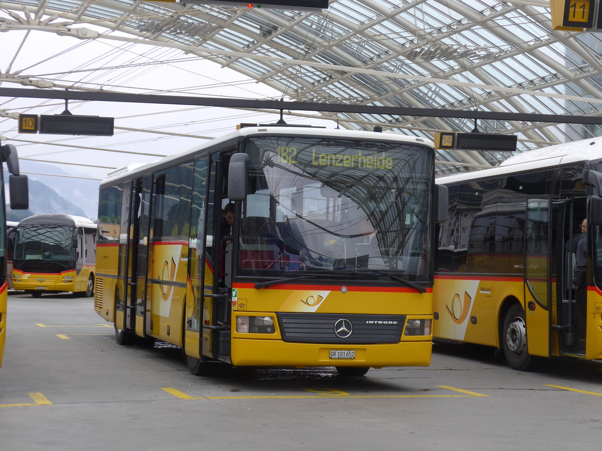 (184'776) - PostAuto Graubnden - GR 101'652 - Mercedes am 16. September 2017 in Chur, Postautostation