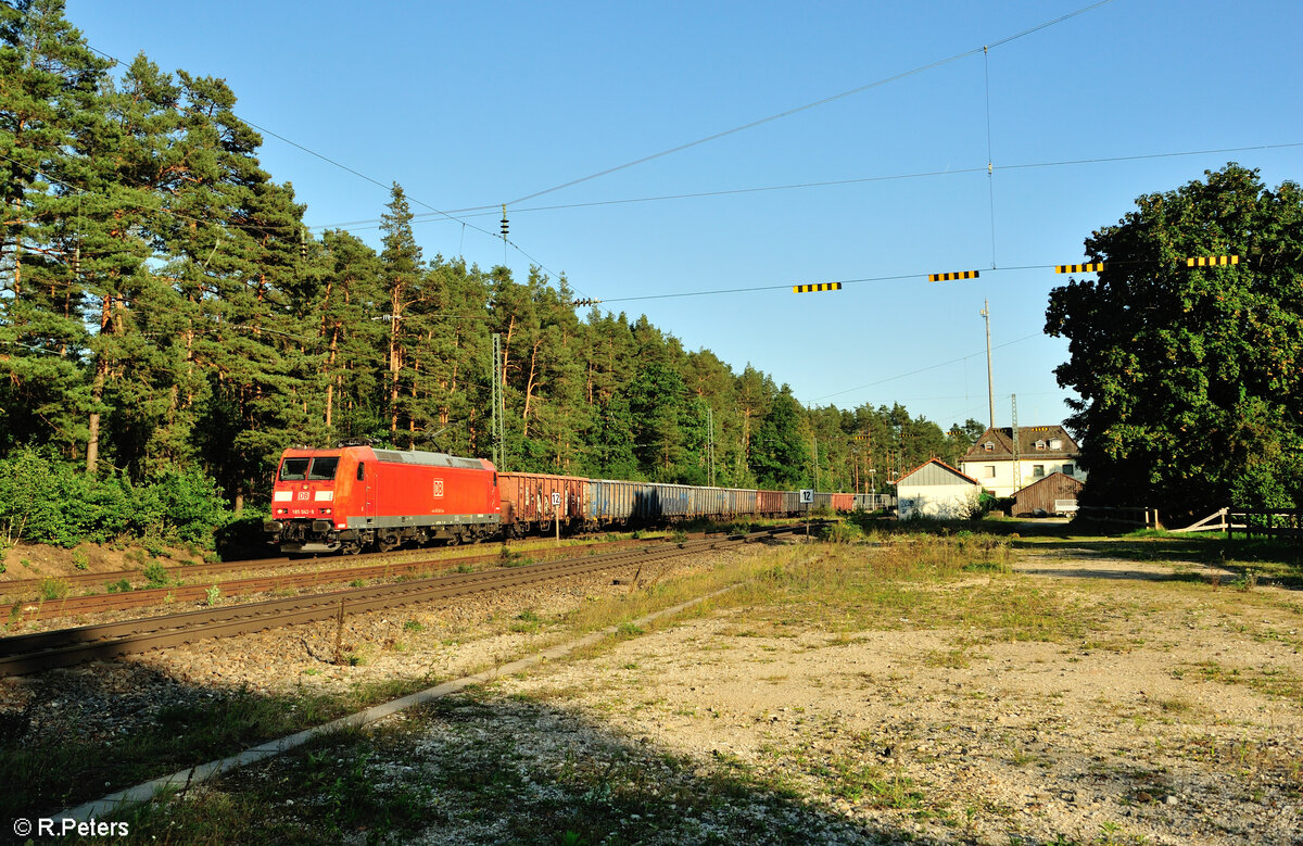 185 042-9 mit einem Eas-Zug in Ochenbruck. 15.09.23