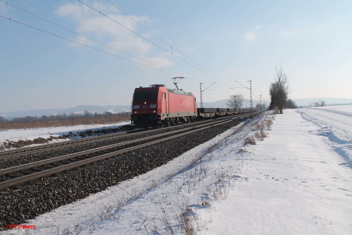 185 292-0 mit einem Stahlbansen zug bei Pölling. 26.01.17