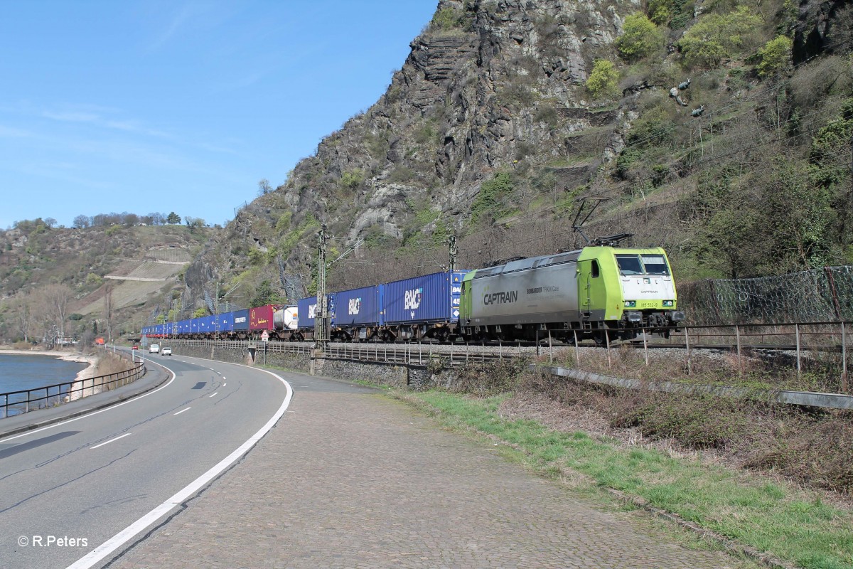 185 532-9 mit einem Containerzug stück hinter der Loreley. 20.03.14