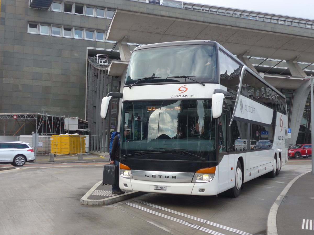 (185'098) - AAGU Altdorf - Nr. 60/UR 9142 - Setra am 18. September 2017 beim Bahnhof Luzern