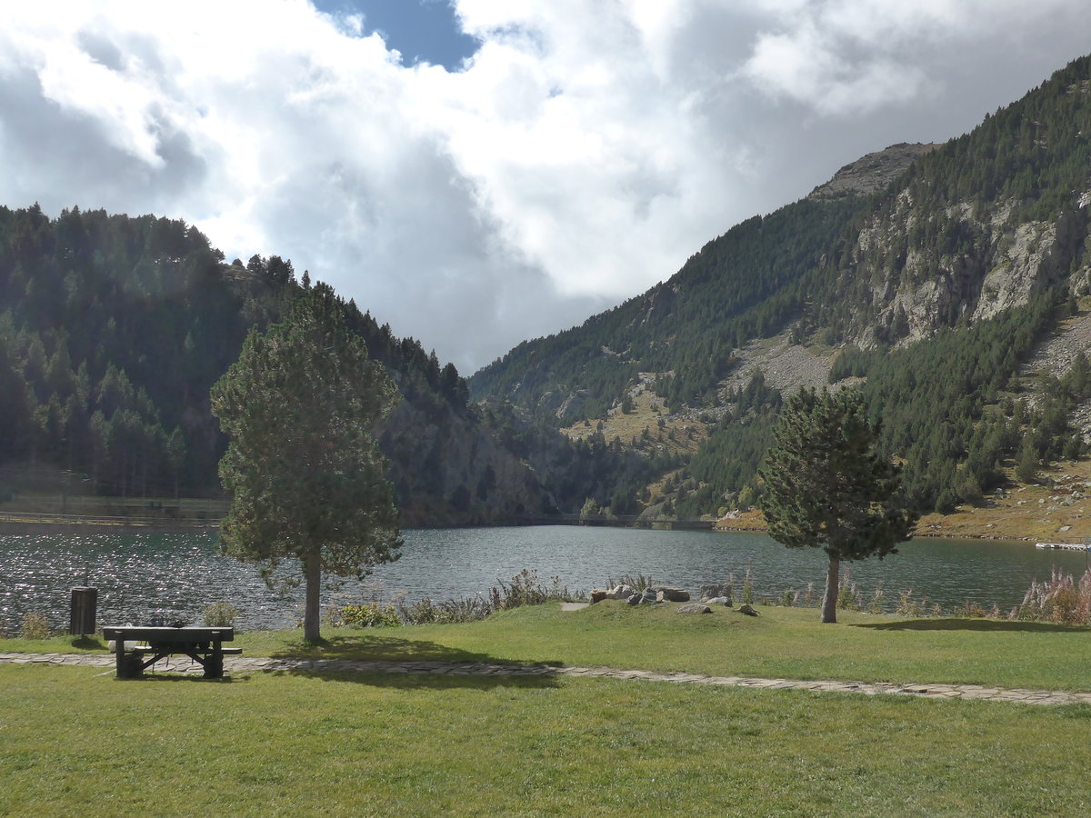 (185'245) - Der Stausee am 26. September 2017 im Vall de Nria