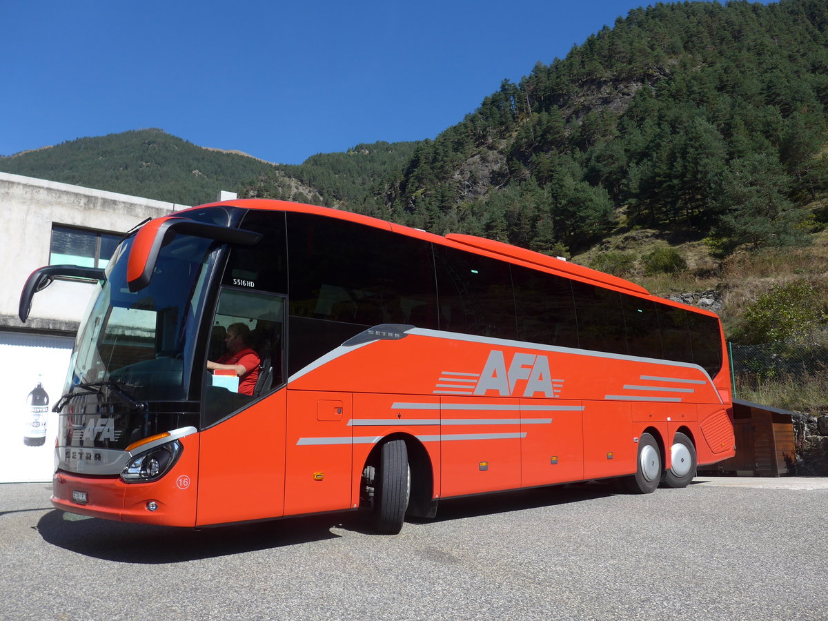 (185'375) - Aus der Schweiz: AFA Adelboden - Nr. 16/BE 21'181 - Setra am 27. September 2017 in Arinsal, Distillerie