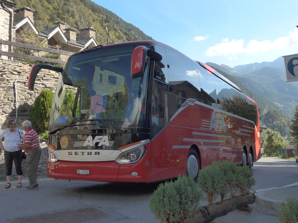 (185'396) - Aus der Schweiz: AFA Adelboden - Nr. 16/BE 21'181 - Setra am 27. September 2017 in Meritxell, Kirche