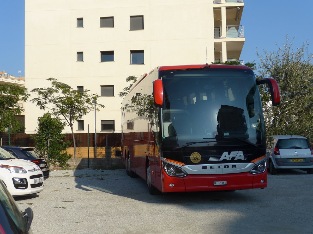 (185'676) - Aus der Schweiz: AFA Adelboden - Nr. 16/BE 21'181 - Setra am 29. September 2017 in Roses, Hotel Maritim