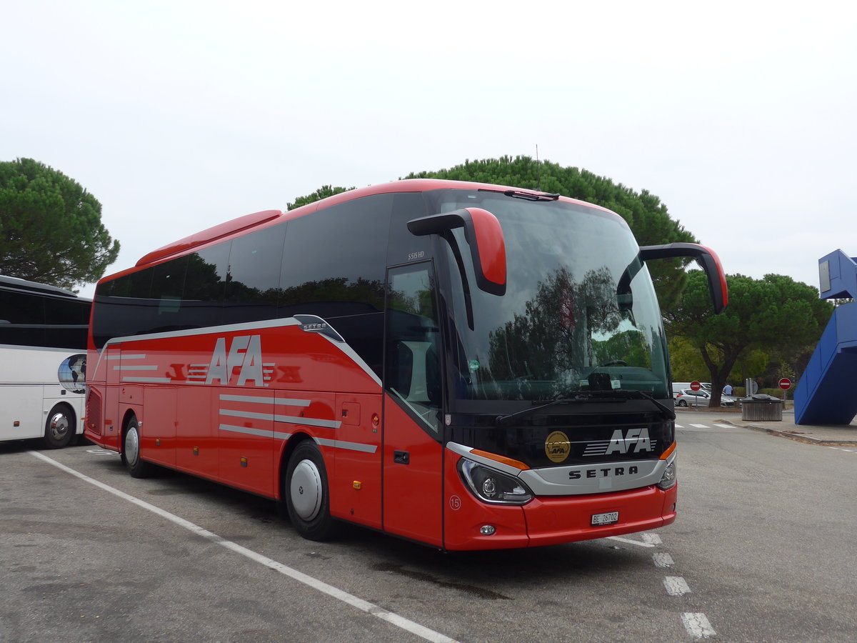 (185'721) - Aus der Schweiz: AFA Adelboden - Nr. 15/BE 26'702 - Setra am 30. September 2017 in Montlimar, Raststtte