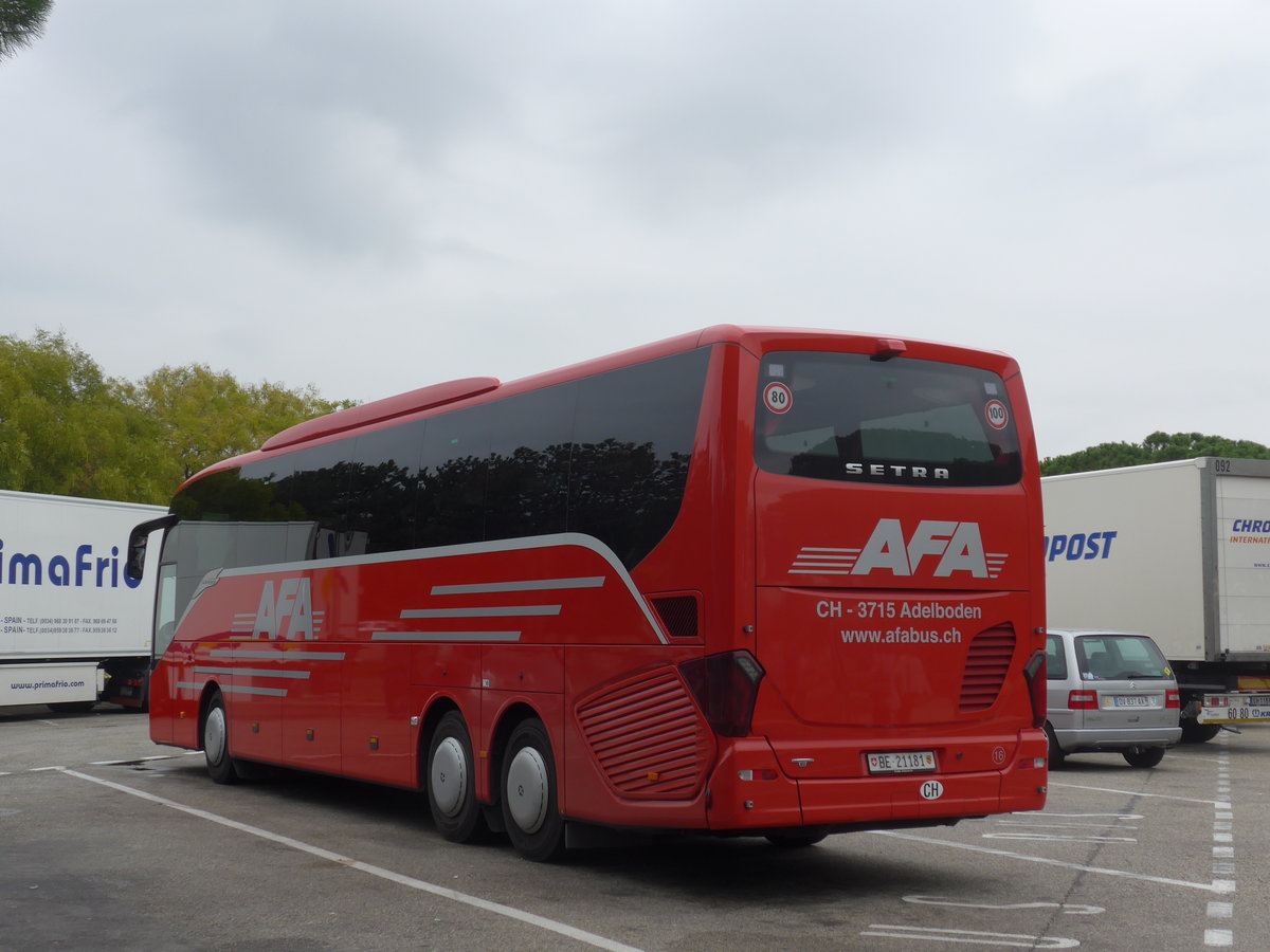 (185'725) - Aus der Schweiz: AFA Adelboden - Nr. 16/BE 21'181 - Setra am 30. September 2017 in Montlimar, Raststtte