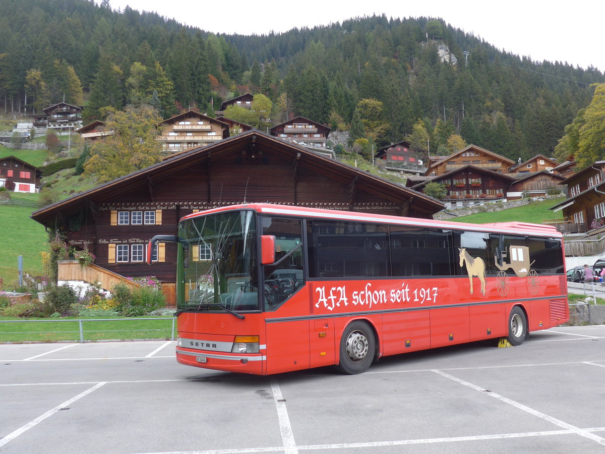 (185'794) - AFA Adelboden - Nr. 20/BE 3044 U - Setra (ex Nr. 6) am 8. Oktober 2017 in Adelboden, Mritplatz