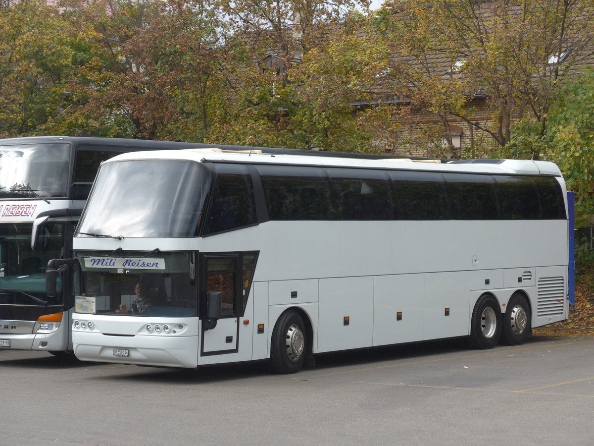 (186'155) - Pan Reisen, Zrich - ZH 356'134 - Neoplan am 27. Oktober 2017 in Zrich, Sihlquai (Einsatz Mili Reisen)