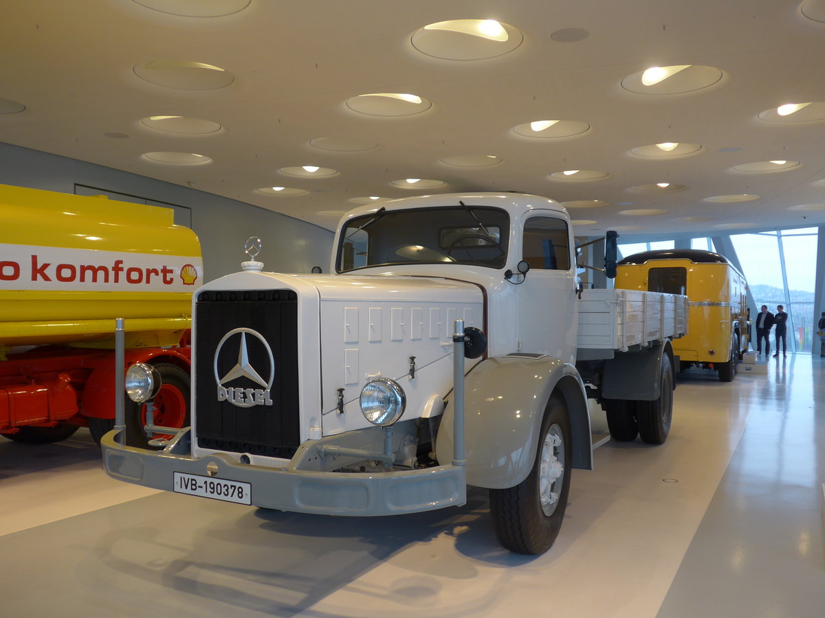 (186'378) - Mercedes-Benz L 6500 Pritschenwagen von 1938 - IVB-190'378 - am 12. November 2017 in Stuttgart, Mercedes-Benz Museum