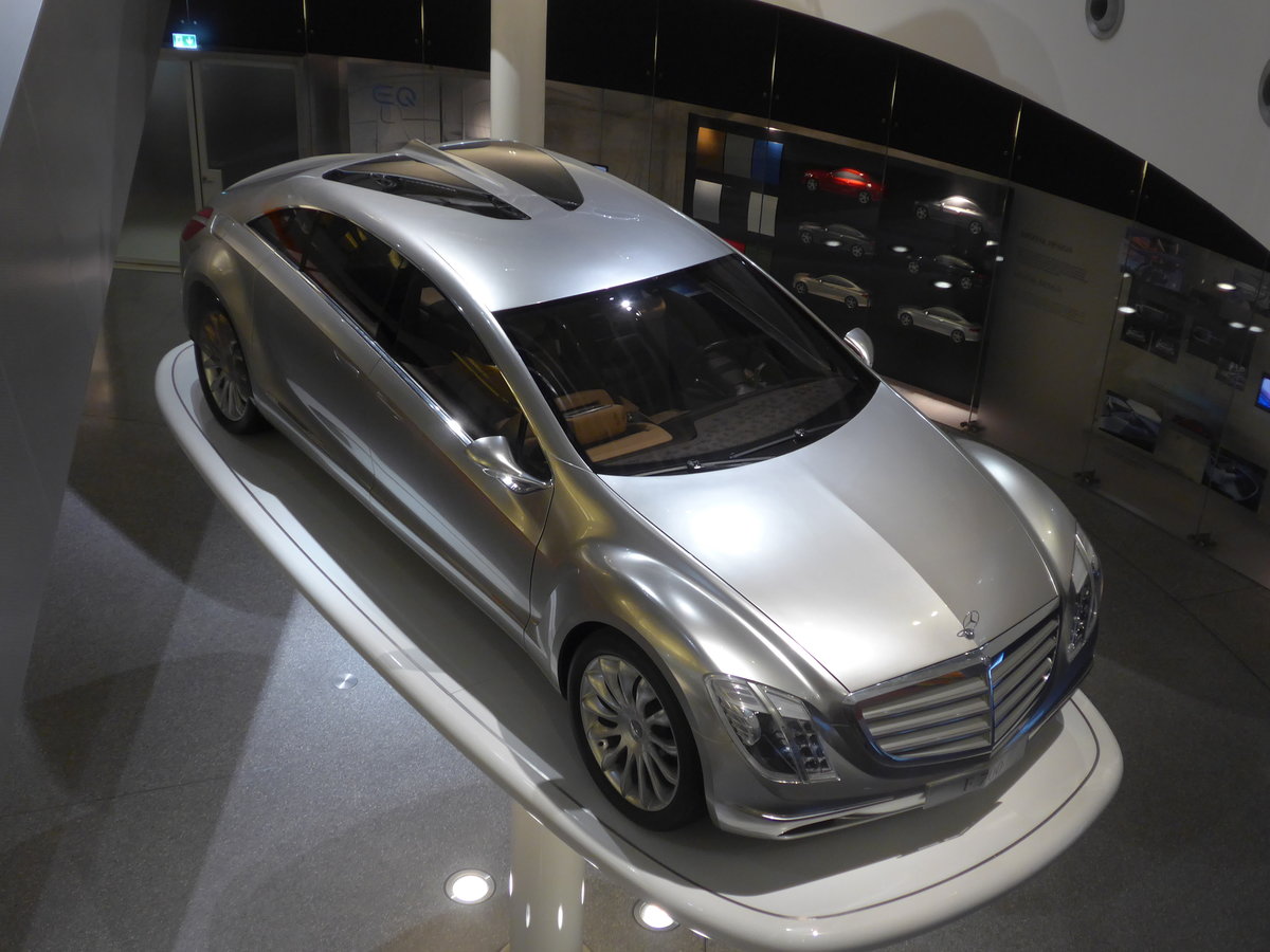 (186'492) - Mercedes-Benz F 700 von 2007 am 12. November 2017 in Stuttgart, Mercedes-Benz Museum