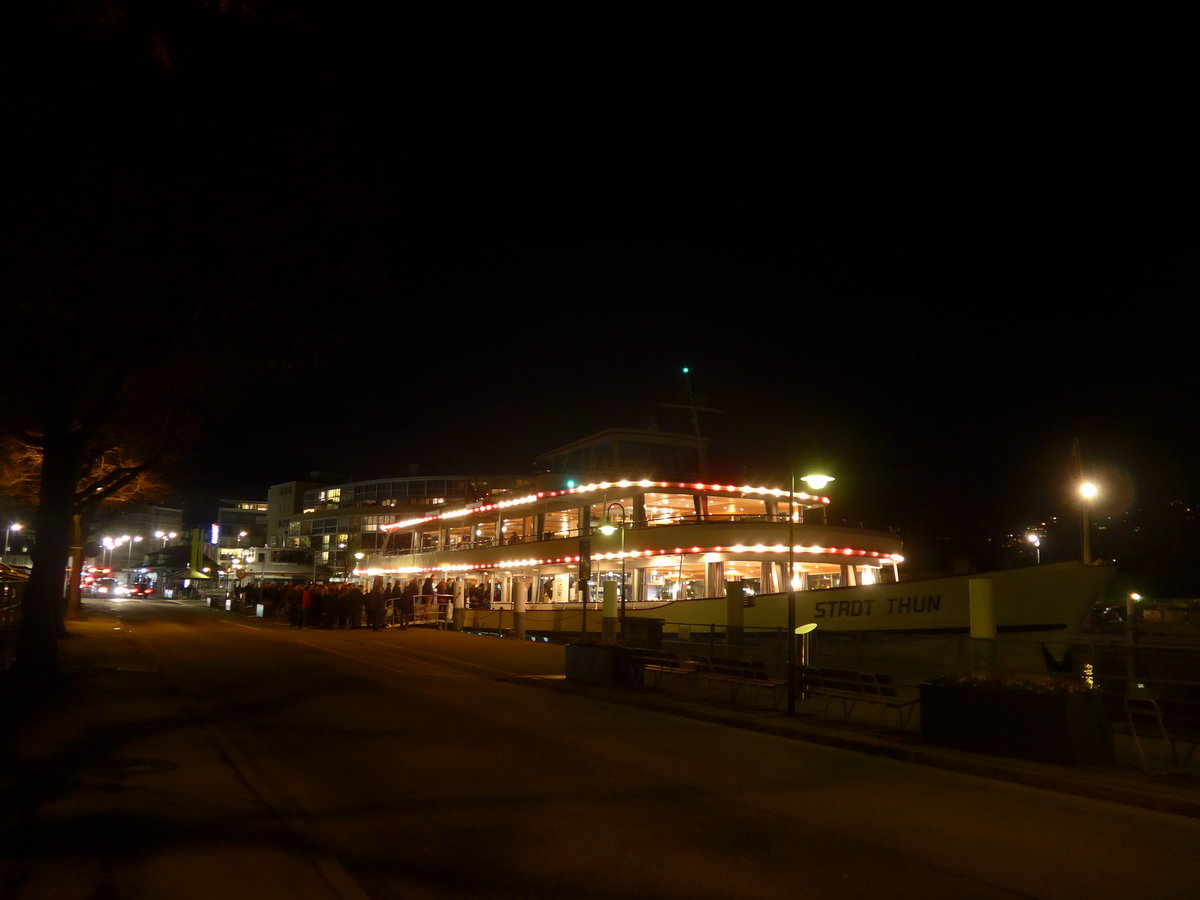 (186'962) - Motorschiff Stadt Thun am 15. Dezember 2017 bei der Schifflndte Thun