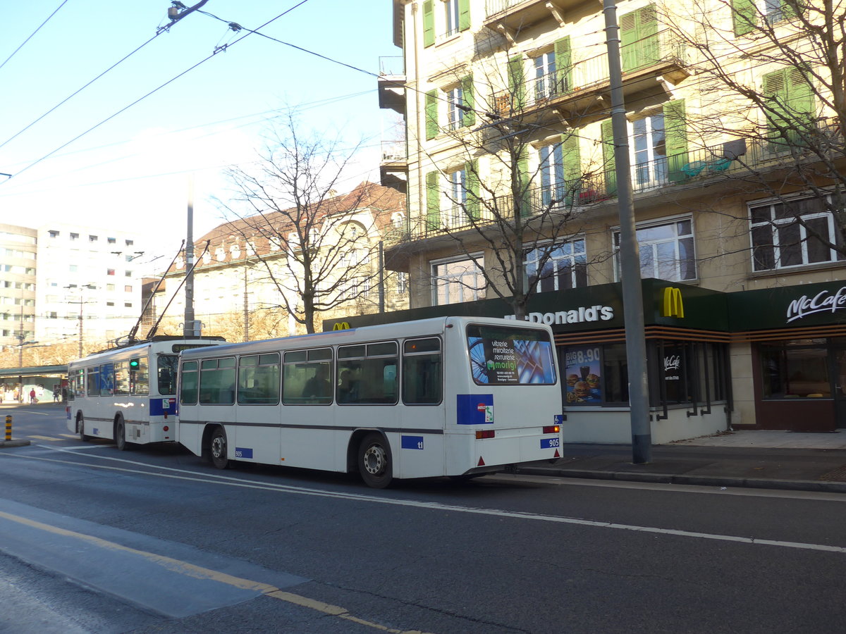 (187'141) - TL Lausanne - Nr. 905 - Lanz+Marti/Hess Personenanhnger am 23. Dezember 2017 in Lausanne, Chauderon