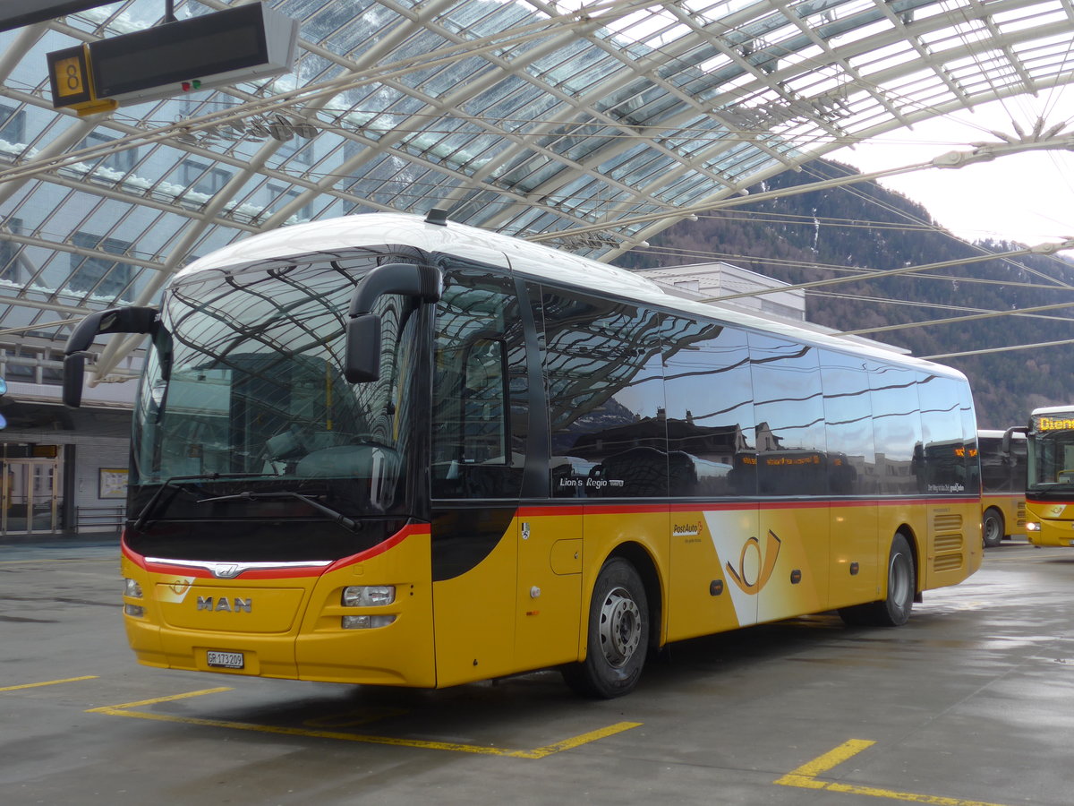 (187'533) - PostAuto Graubnden - GR 173'209 - MAN am 1. Januar 2018 in Chur, Postautostation