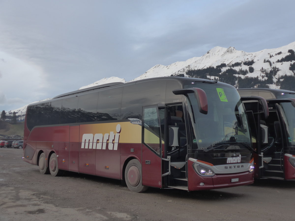 (187'701) - Marti, Kallnach - Nr. 5/BE 572'205 - Setra am 7. Januar 2018 in Frutigen, Flugplatz