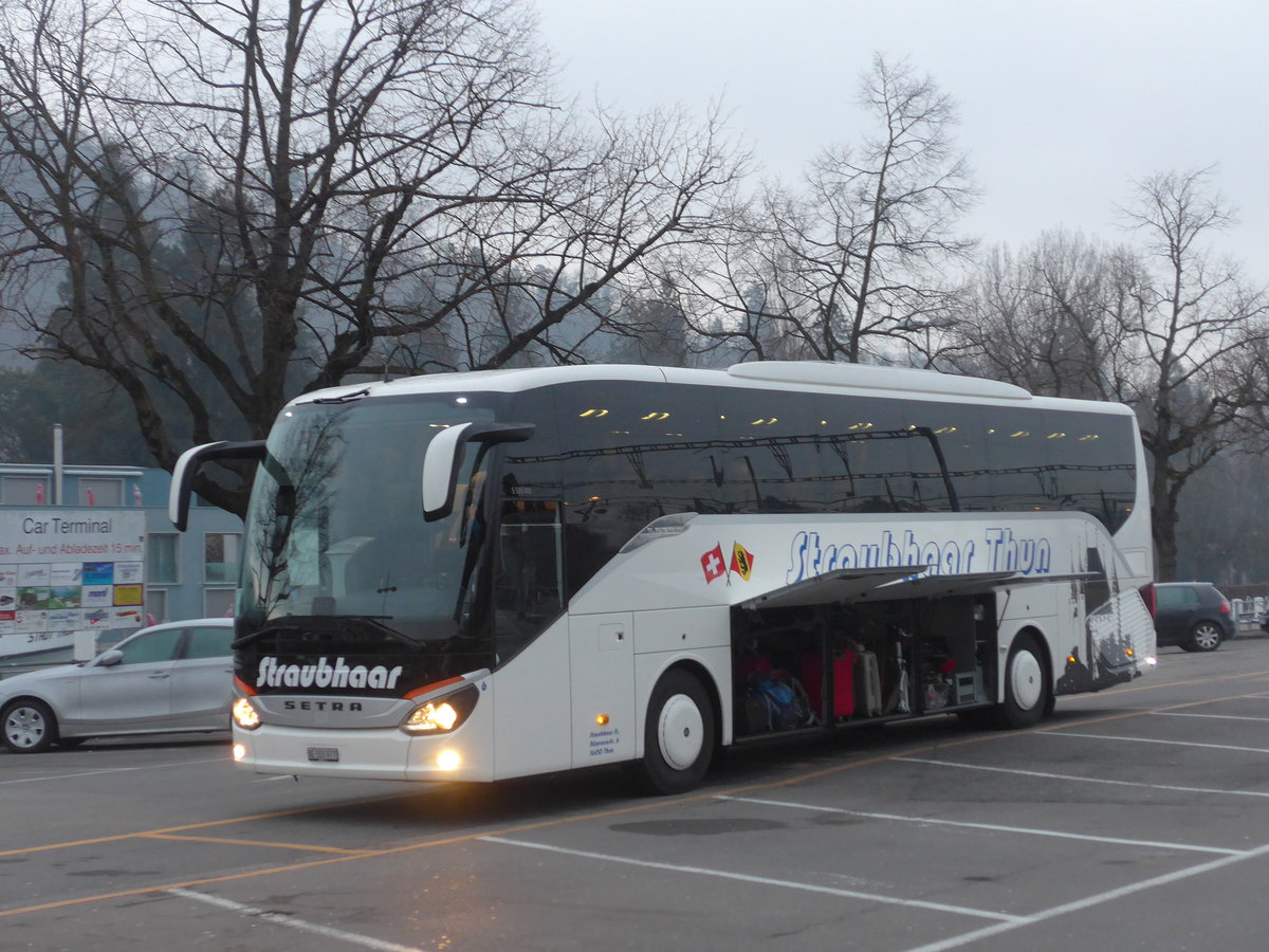 (187'909) - Straubhaar, Thun - Nr. 6/BE 555'977 - Setra am 14. Januar 2018 in Thun, CarTerminal