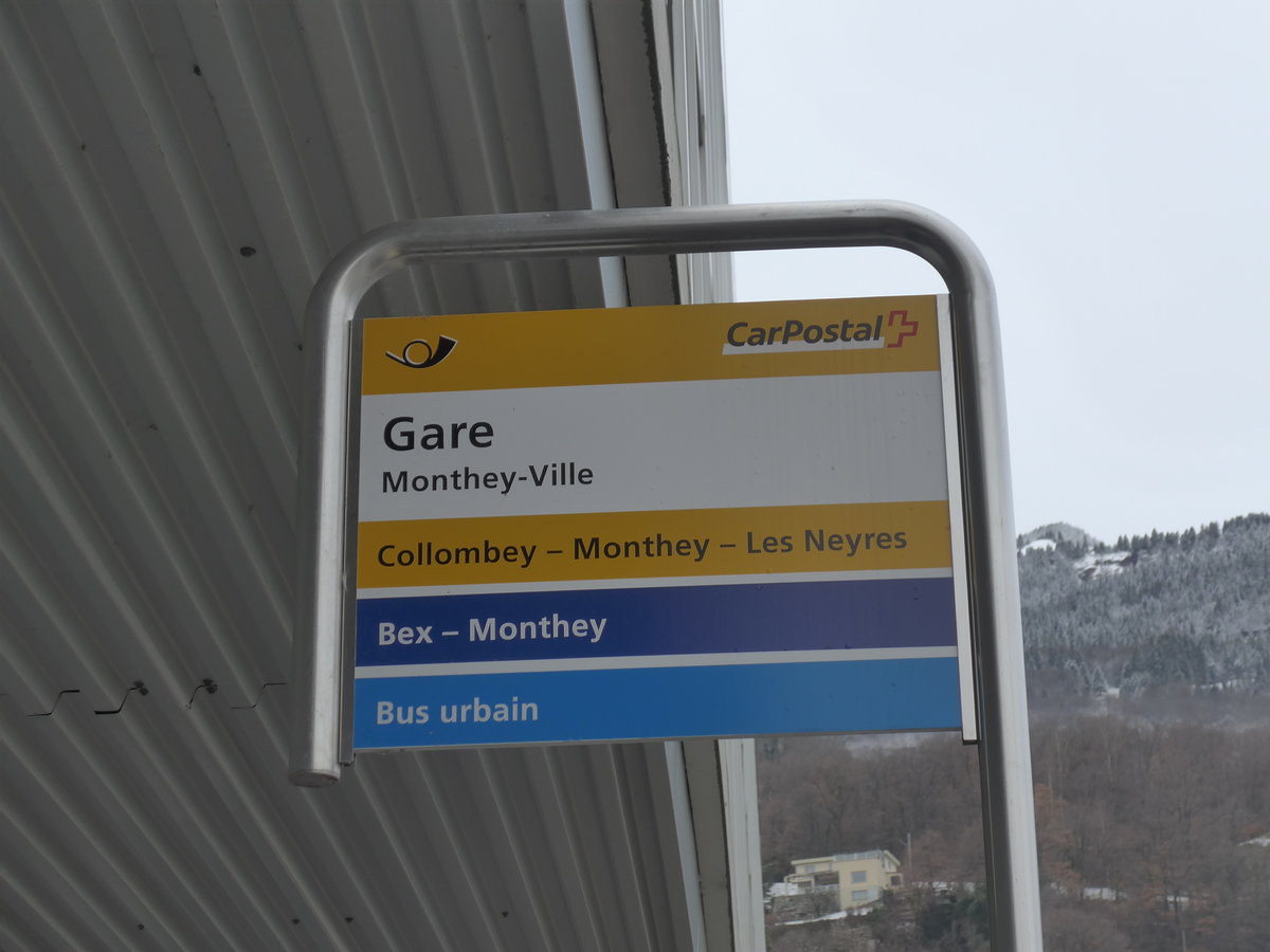 (188'014) - PostAuto-Haltestelle - Monthey-Ville, Gare - am 20. Januar 2018
