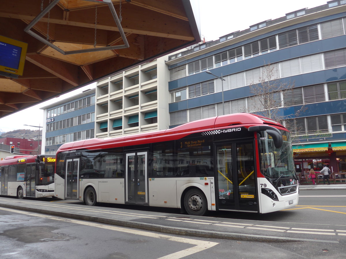 (188'038) - PostAuto Wallis - Nr. 79/VS 471'469 - Volvo am 20. Januar 2018 beim Bahnhof Sion