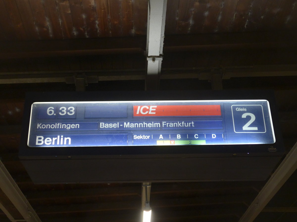 (188'096) - Nicht ganz richtige Anzeige am 3. Februar 2018 im Bahnhof Thun