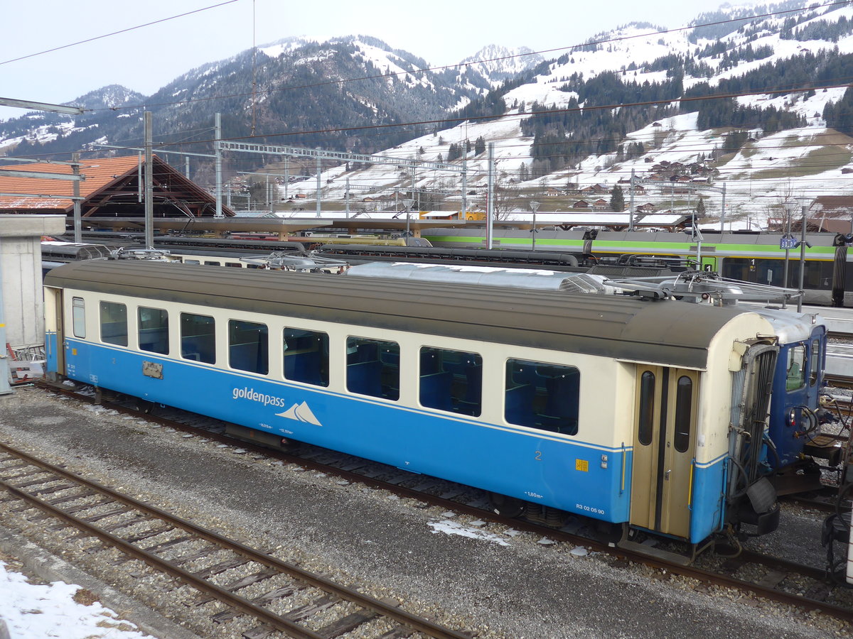 (188'195) - MOB-Personenwagen - Nr. 211 - am 4. Februar 2018 im Bahnhof Zweisimmen