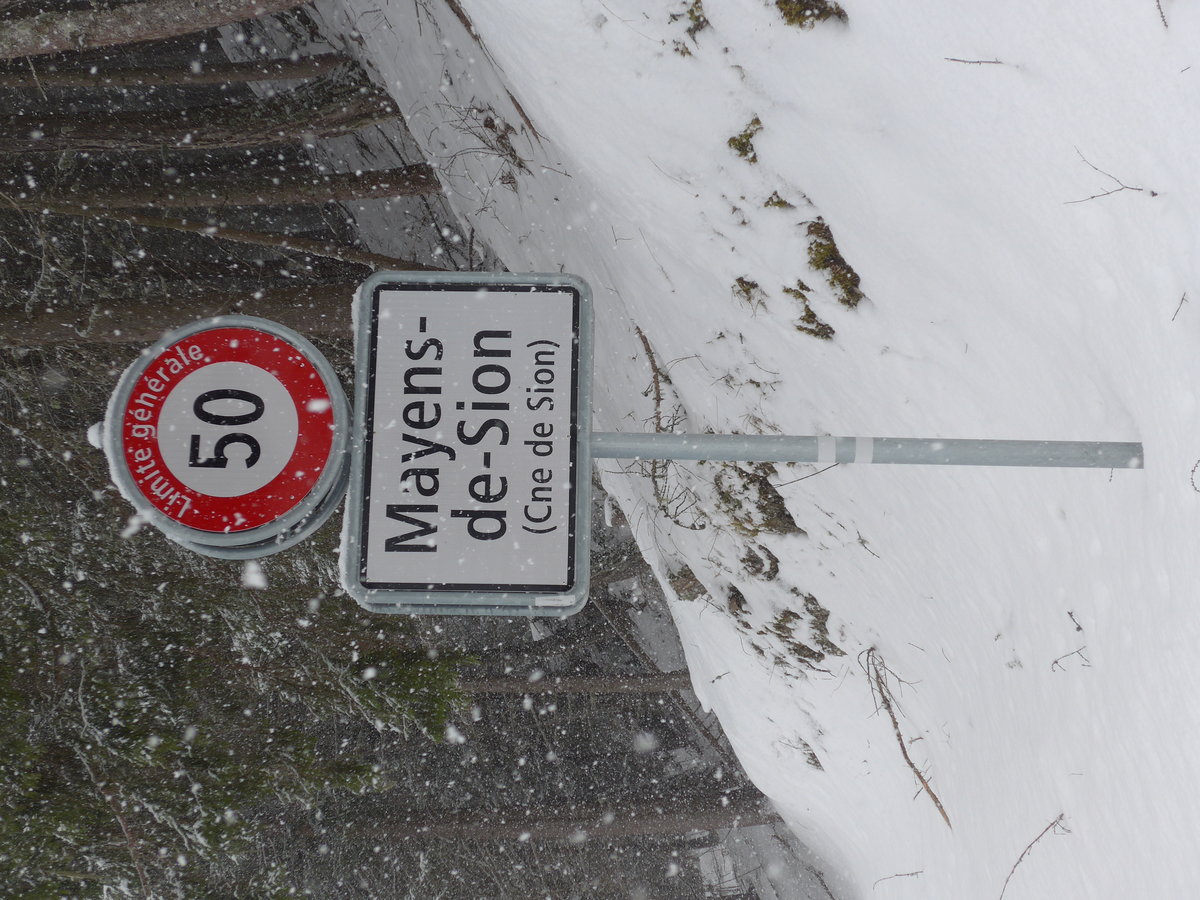 (188'387) - Ortstafel von Mayens-de-Sion am 11. Februar 2018