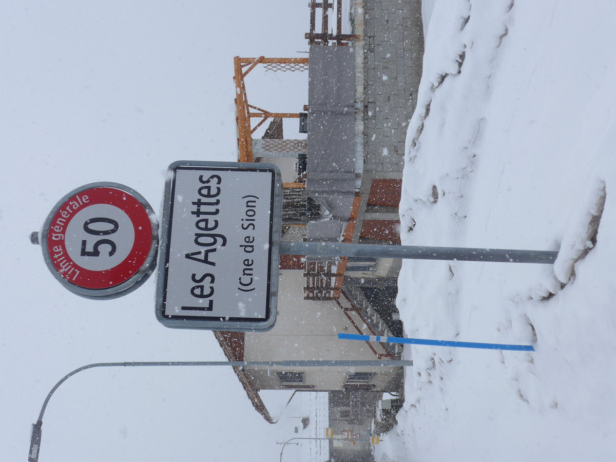 (188'397) - Ortstafel von Les Agettes am 11. Februar 2018