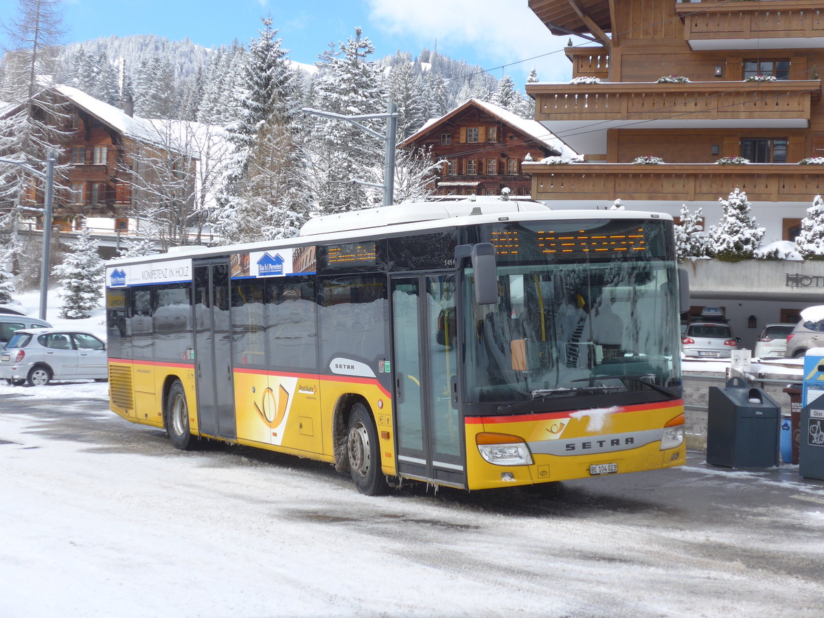 (188'469) - Kbli, Gstaad - Nr. 1/BE 104'023 - Setra am 12. Februar 2018 beim Bahnhof Saanenmser