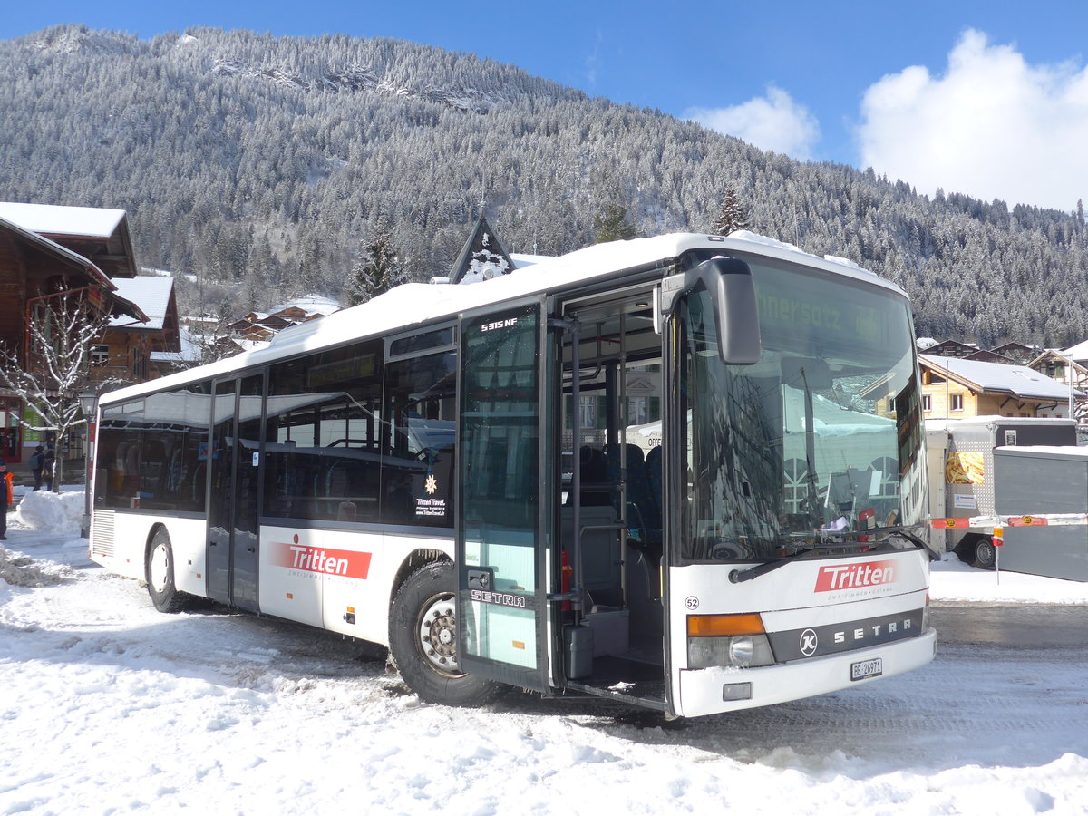 (188'480) - Tritten, Zweisimmen - Nr. 52/BE 26'971 - Setra (ex Interbus, Yverdon Nr. 52; ex AAGL Liestal Nr. 63) am 12. Februar 2018 beim Bahnhof Zweisimmen