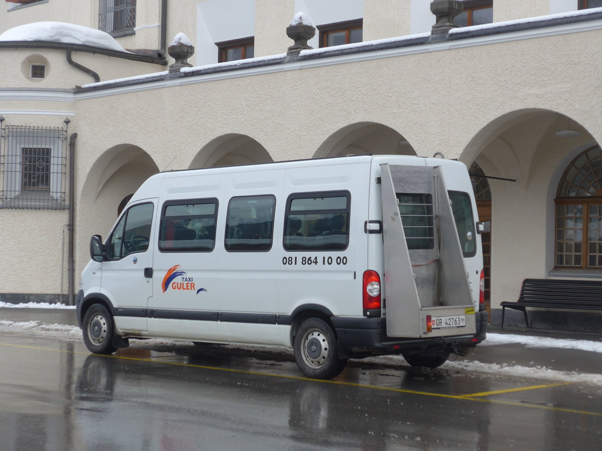 (188'750) - Guler, Sent - GR 42'763 - Renault am 16. Februar 2018 beim Bahnhof Scuol-Tarasp