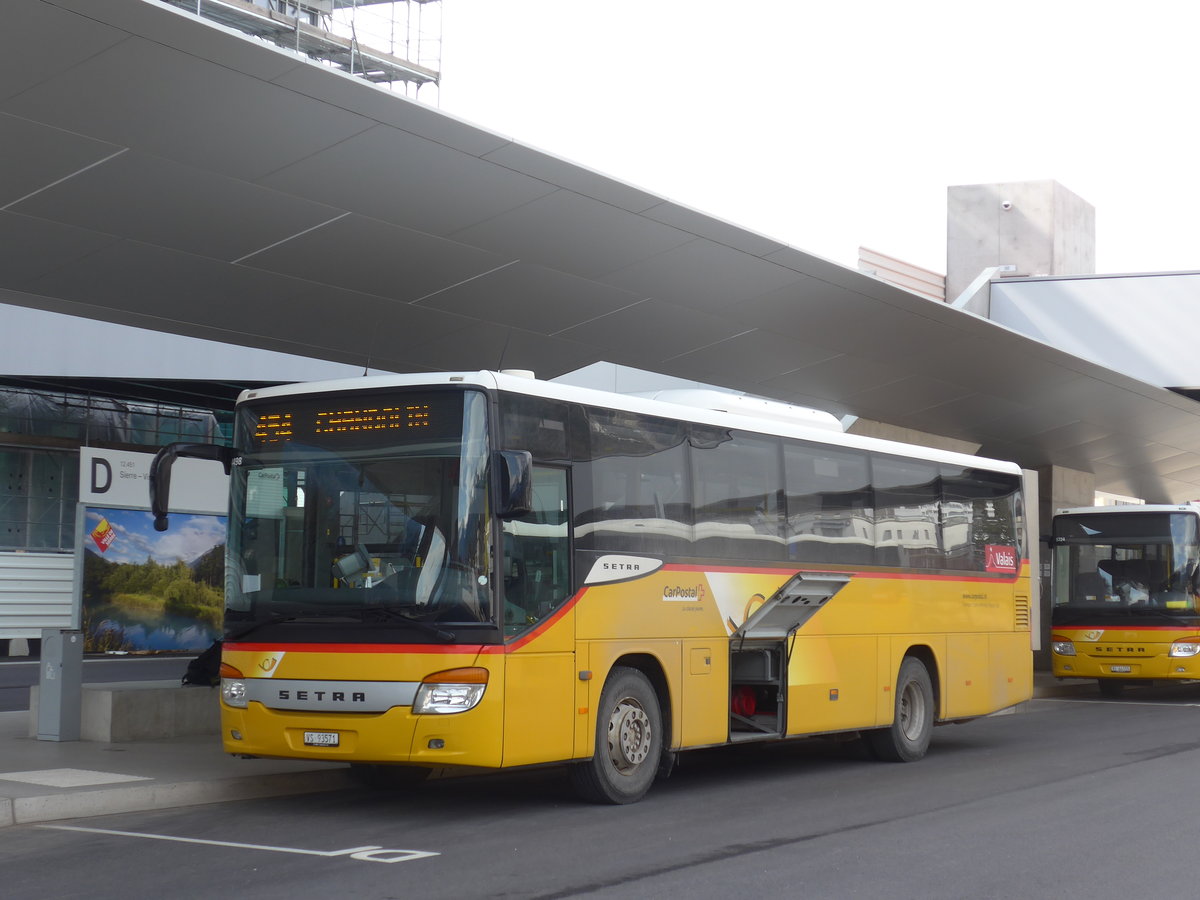 (189'714) - TSAR, Sierre - VS 93'571 - Setra (ex Epiney, Ayer) am 30. Mrz 2018 in Sierre, Busbahnhof