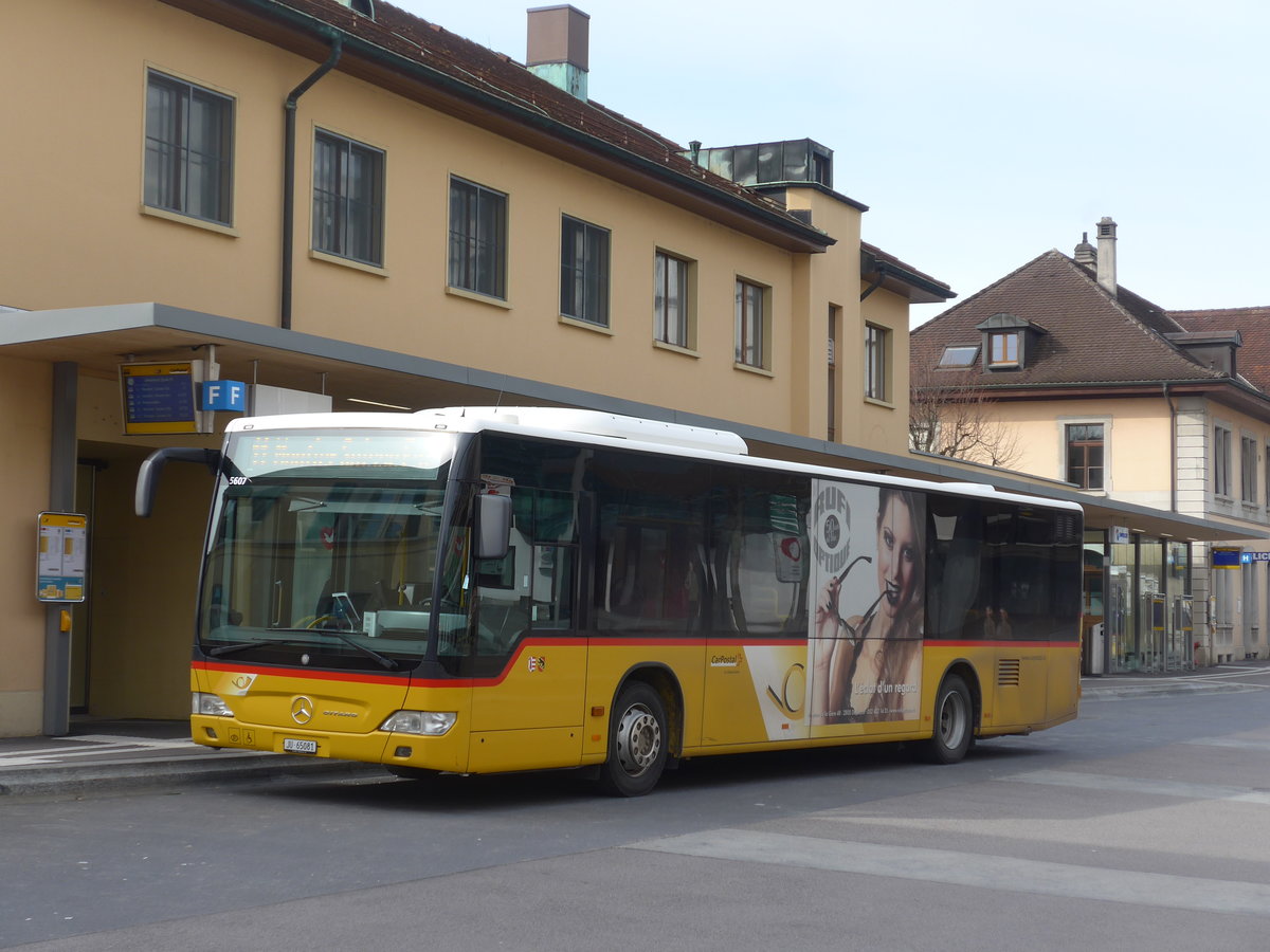 (189'872) - CarPostal Ouest - JU 65'081 - Mercedes (ex Nr. 14) am 2. April 2018 beim Bahnhof Delmont