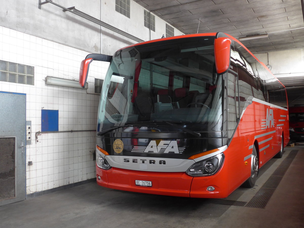 (190'121) - AFA Adelboden - Nr. 25/BE 26'706 - Setra am 14. April 2018 in Adelboden, Busstation