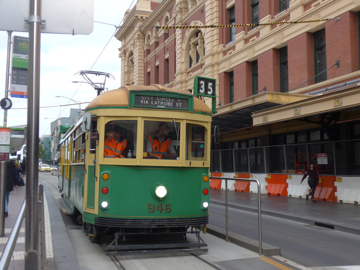 (190'188) - PTV-Tram - Nr. 946 - am 17. April 2018 in Melbourne