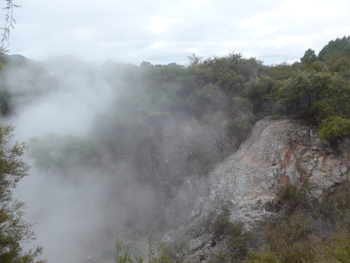(191'022) - Im Wai-O-Tapu Thermal Wonderland am 23. April 2018 bei Rotorua