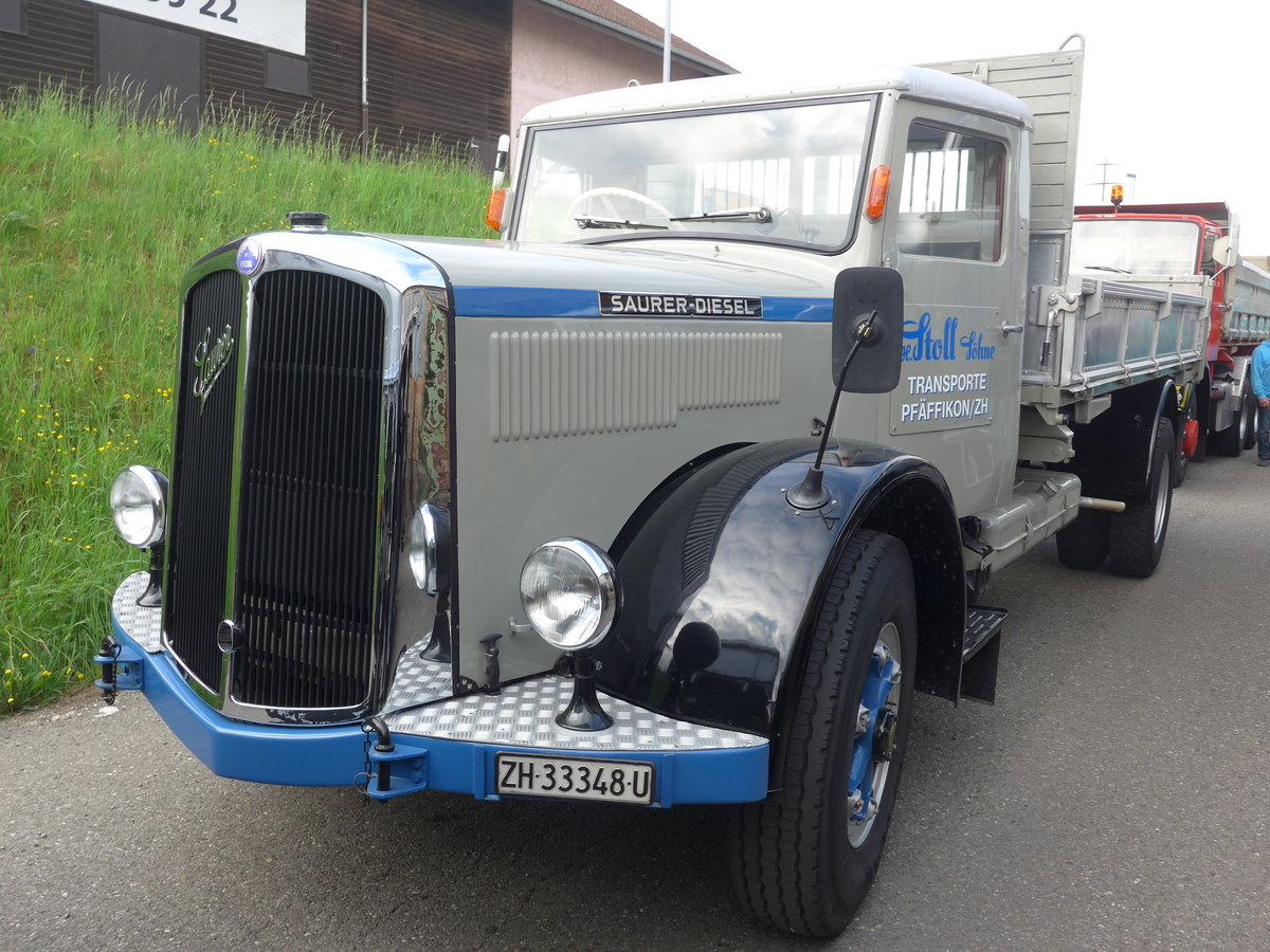 (192'333) - Stoll, Pfffikon - ZH 33'348 U - Saurer am 5. Mai 2018 in Attikon, Wegmller